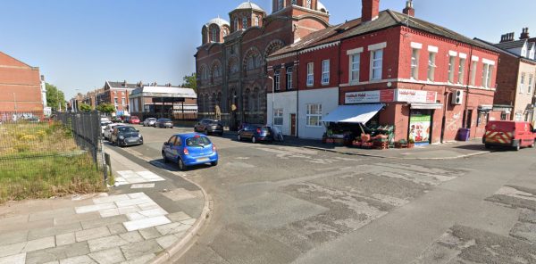 Parking on Hampton Street, L8