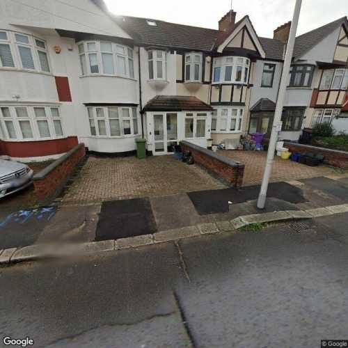 Parking Space to Rent in Ilford, IG6