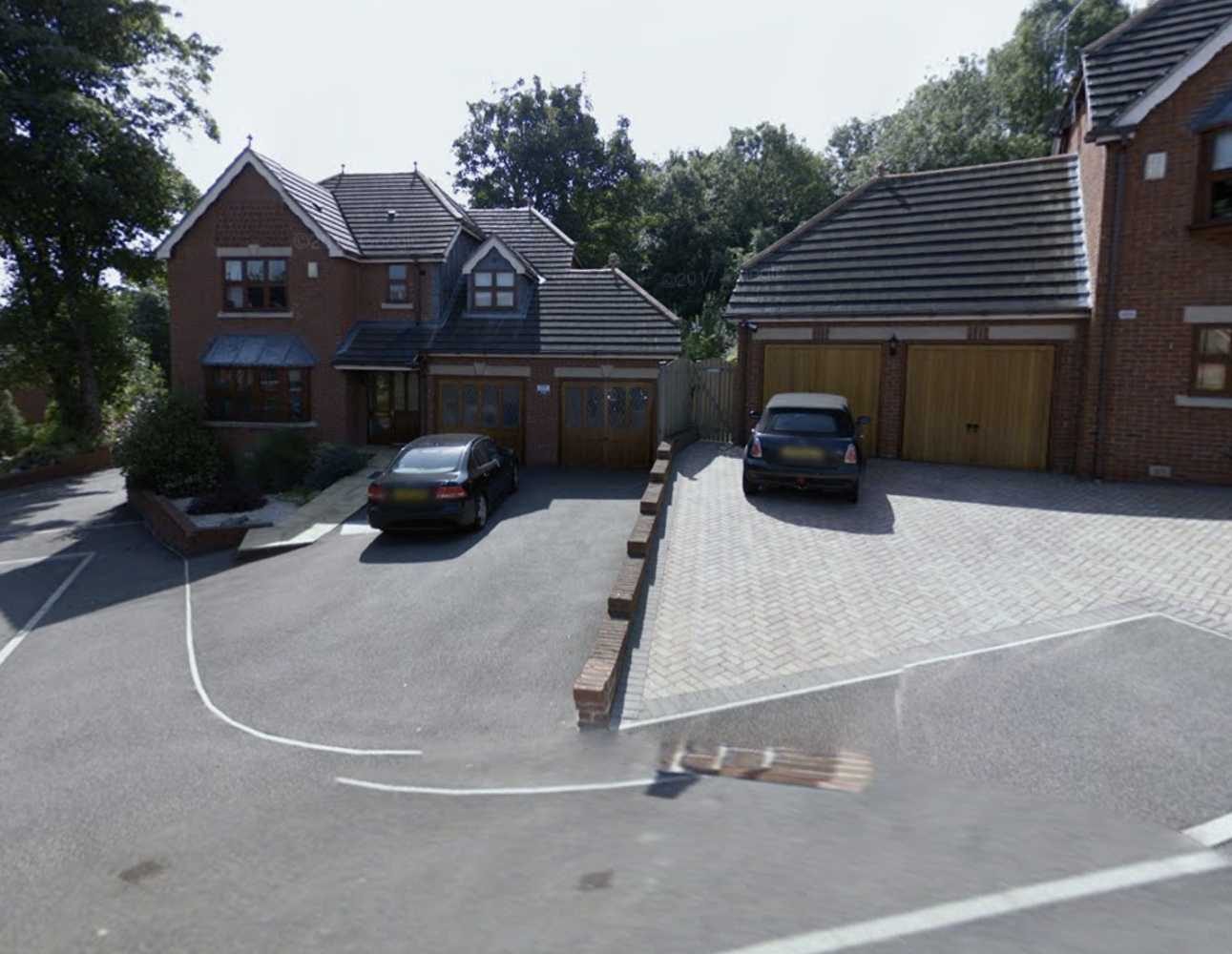 Parking Space to Rent in Sheffield, S20