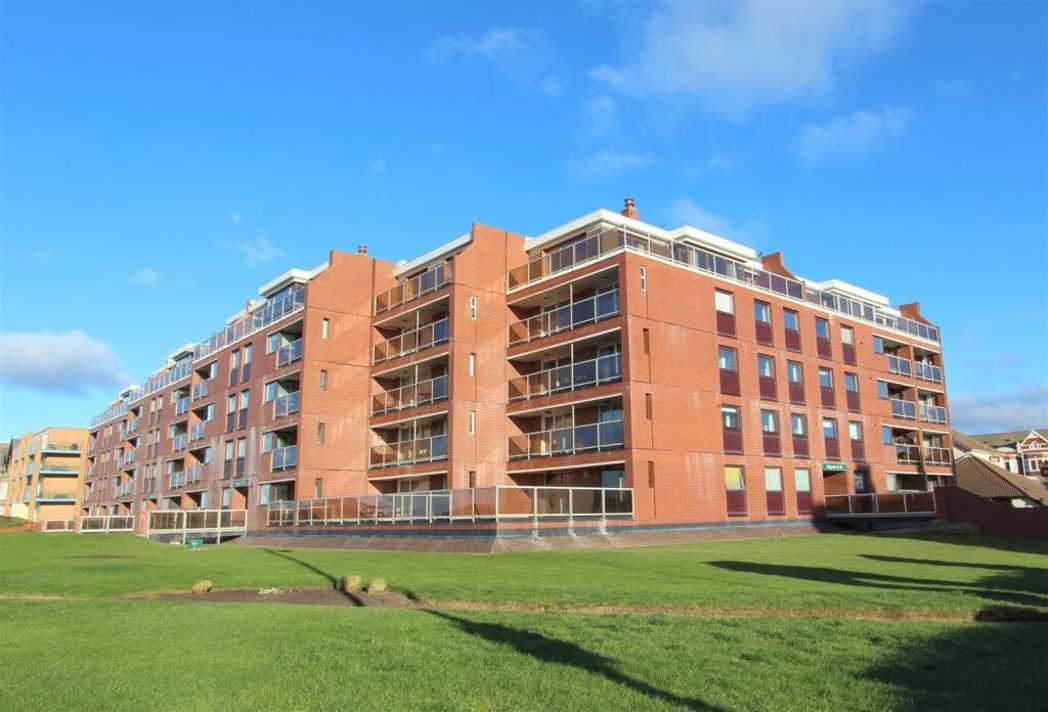 2 bed apartment to buy in FY8