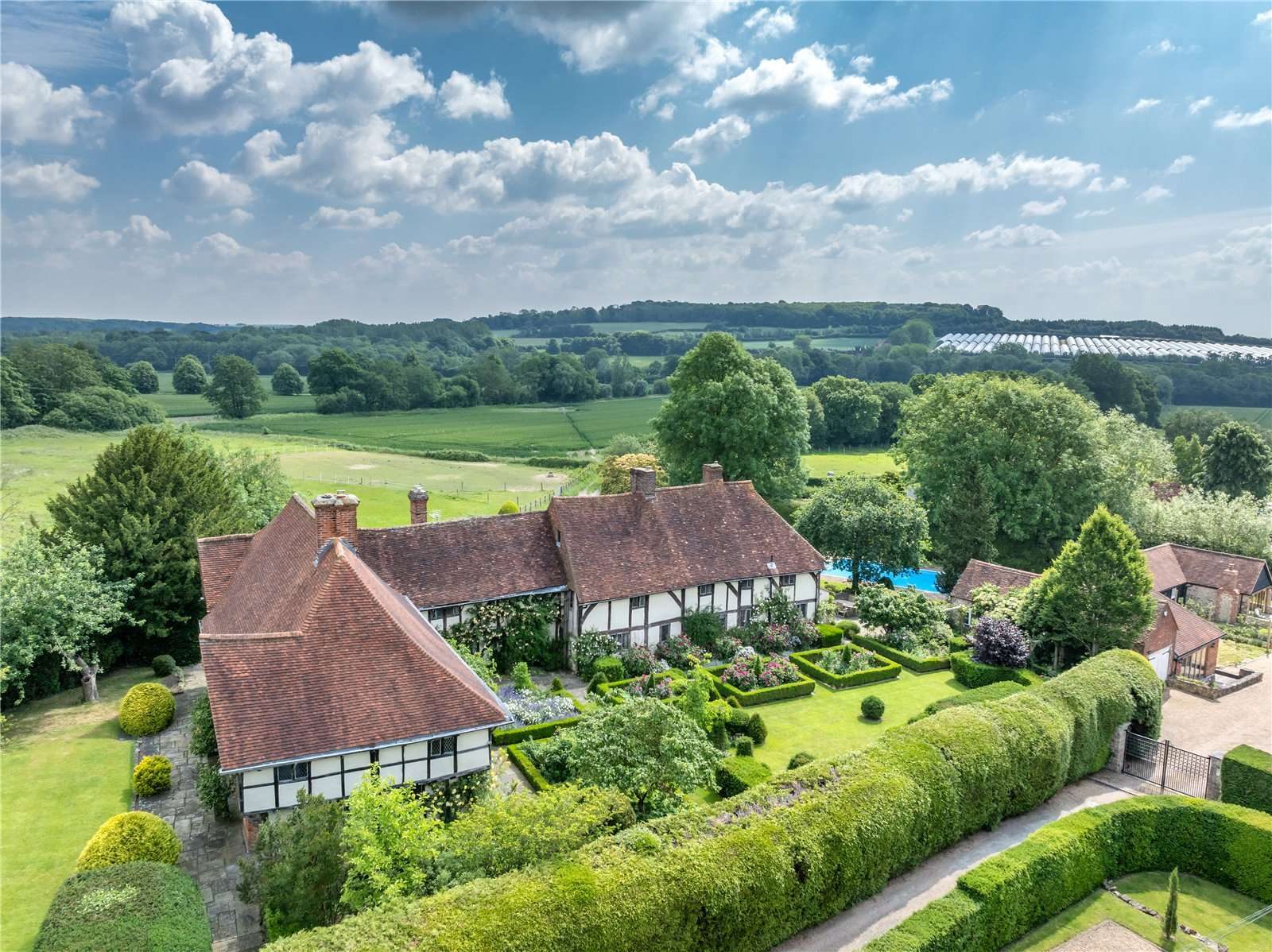 Grade I listed detached house in West Peckham