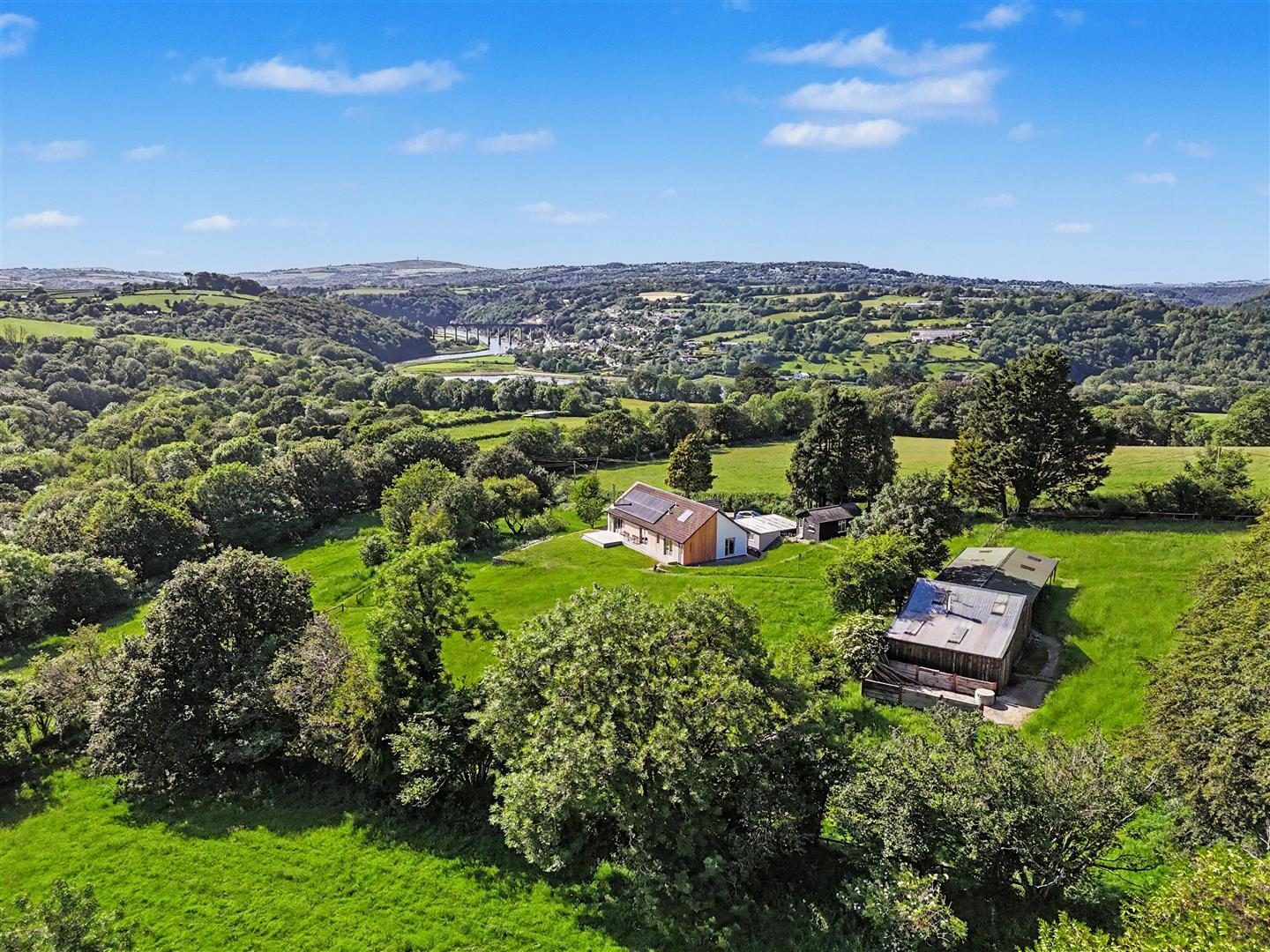 Smallholding with outbuildings in Yelverton