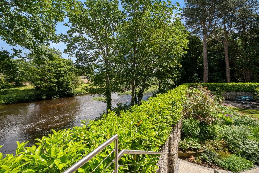 Wharfe Side ~ Bridge Road, Boston Spa, LS23