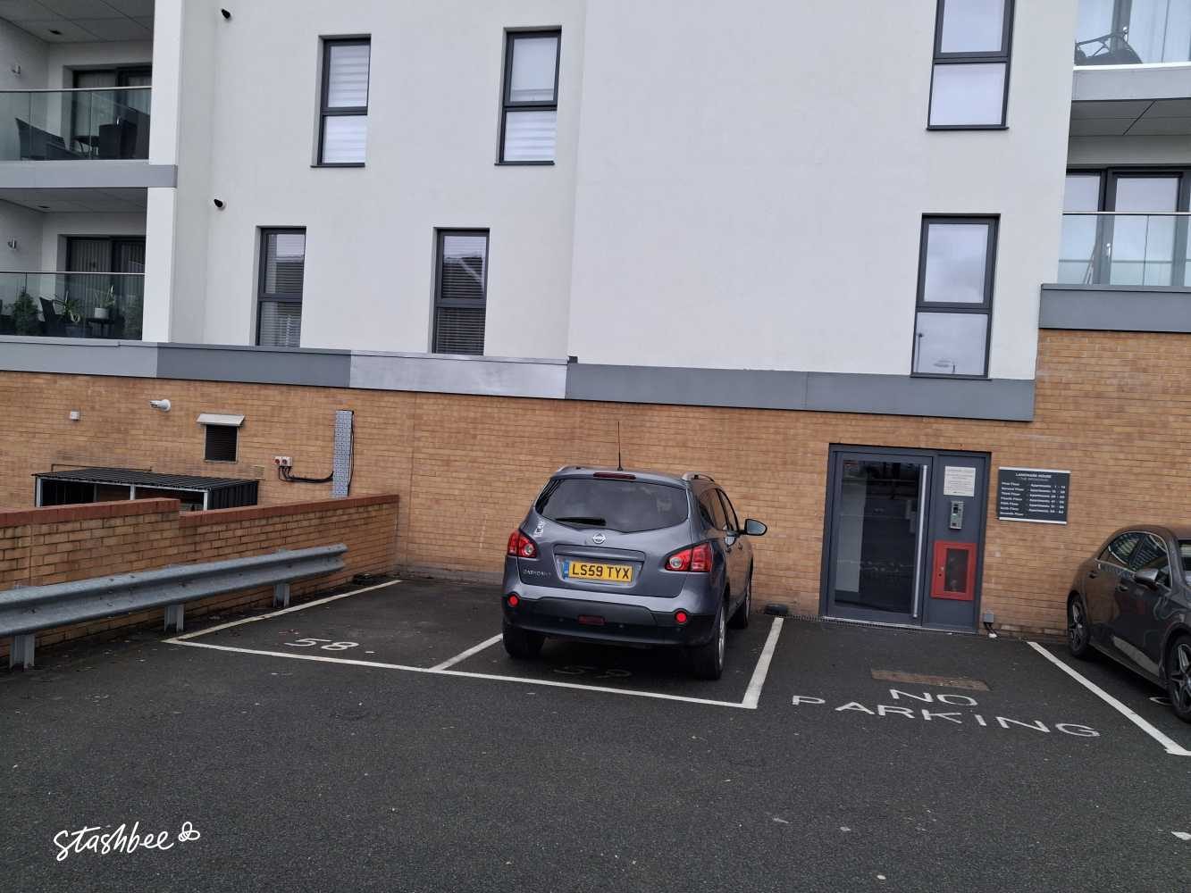 Parking Space to Rent in Loughton, IG10