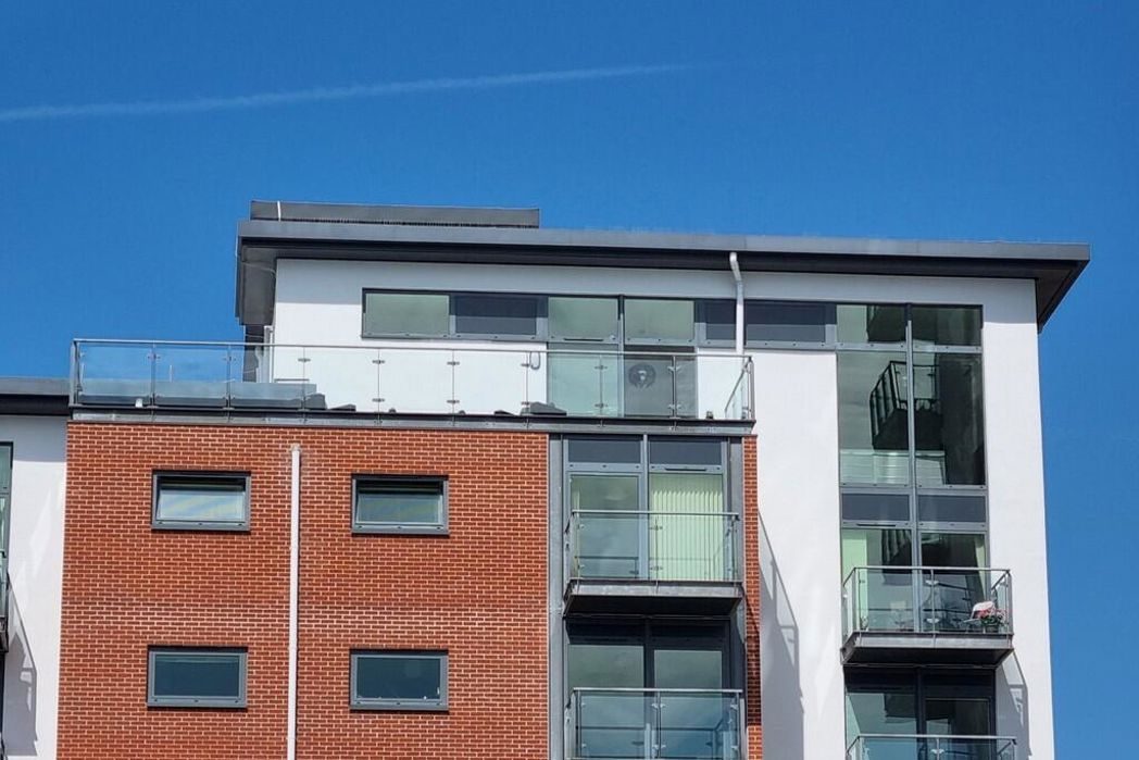 2 bed penthouse to buy in PO12