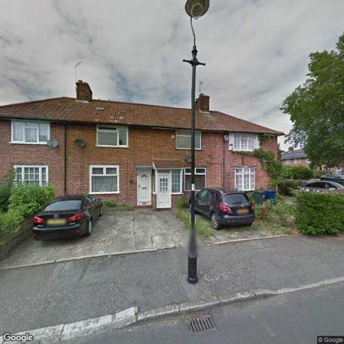 Parking Space to Rent in London, W7
