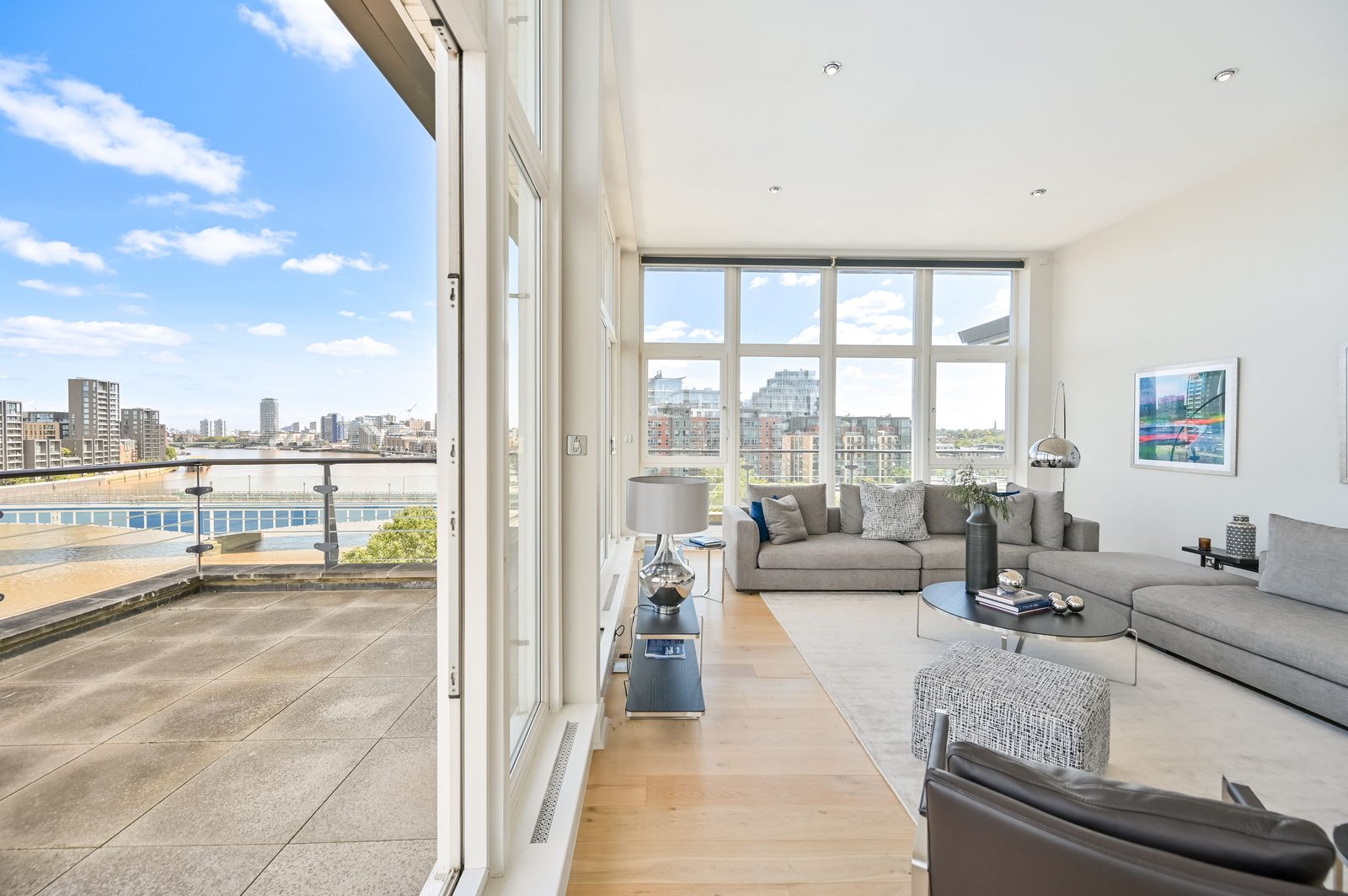 Smugglers Way, Wandsworth Town, SW18