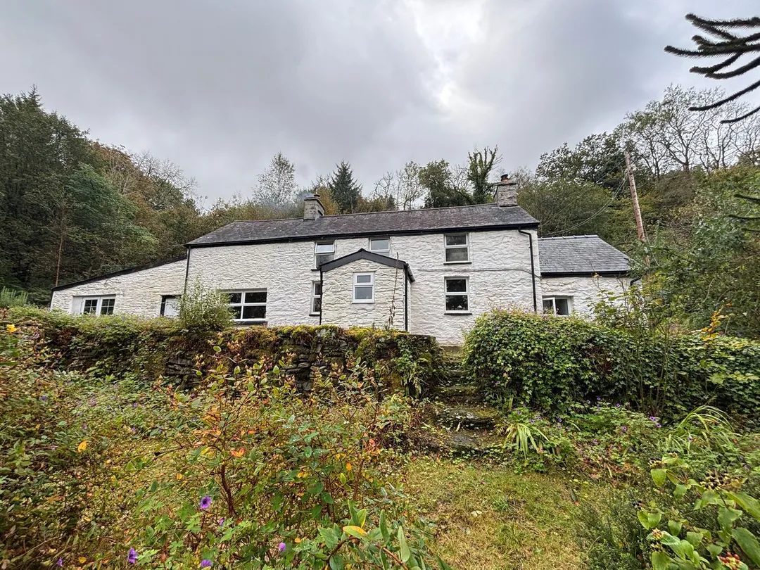 Smallholding in Tregaron