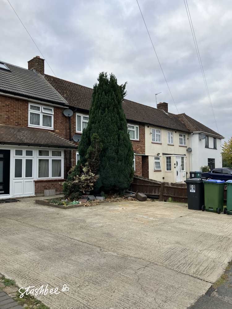Parking Space to Rent in Watford, WD18
