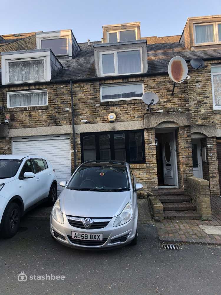 Parking Space to Rent in South East London, SE27