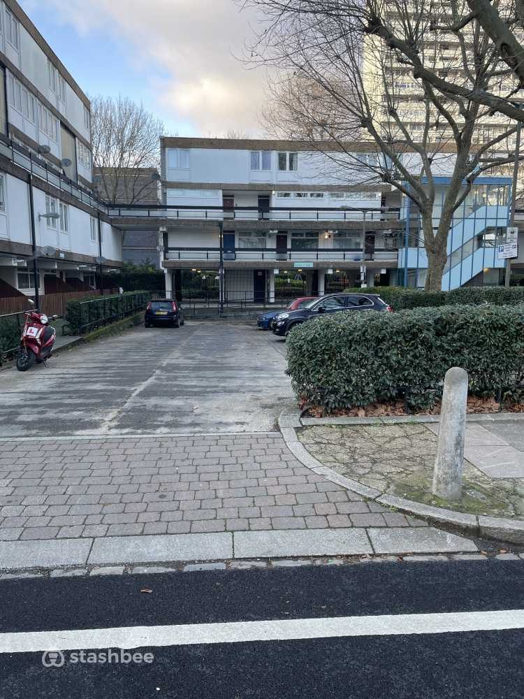 Parking Space to Rent in South West London, SW11