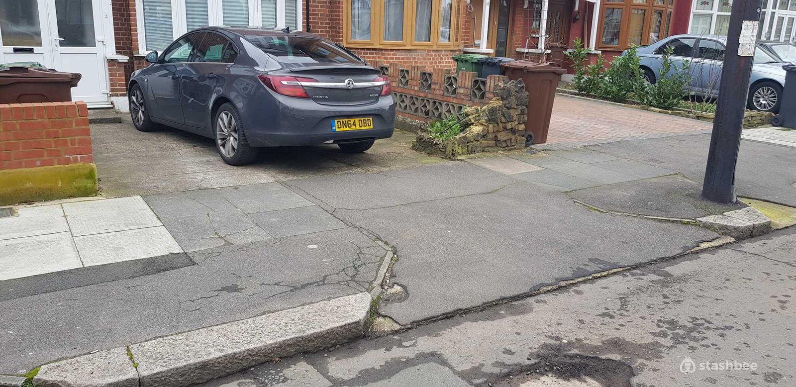 Parking Space to Rent in Romford, RM6