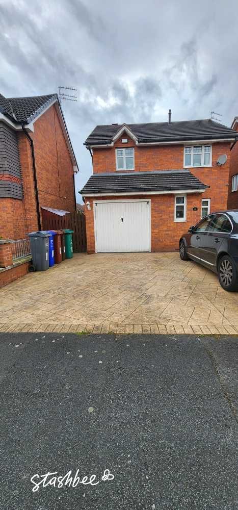 Parking Space to Rent in Manchester, M22