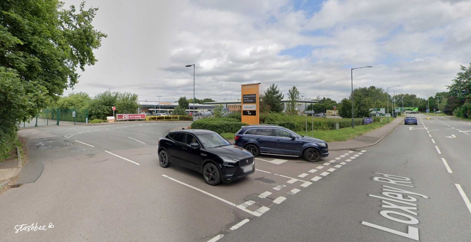 Parking at Sainsbury's Wellesbourne