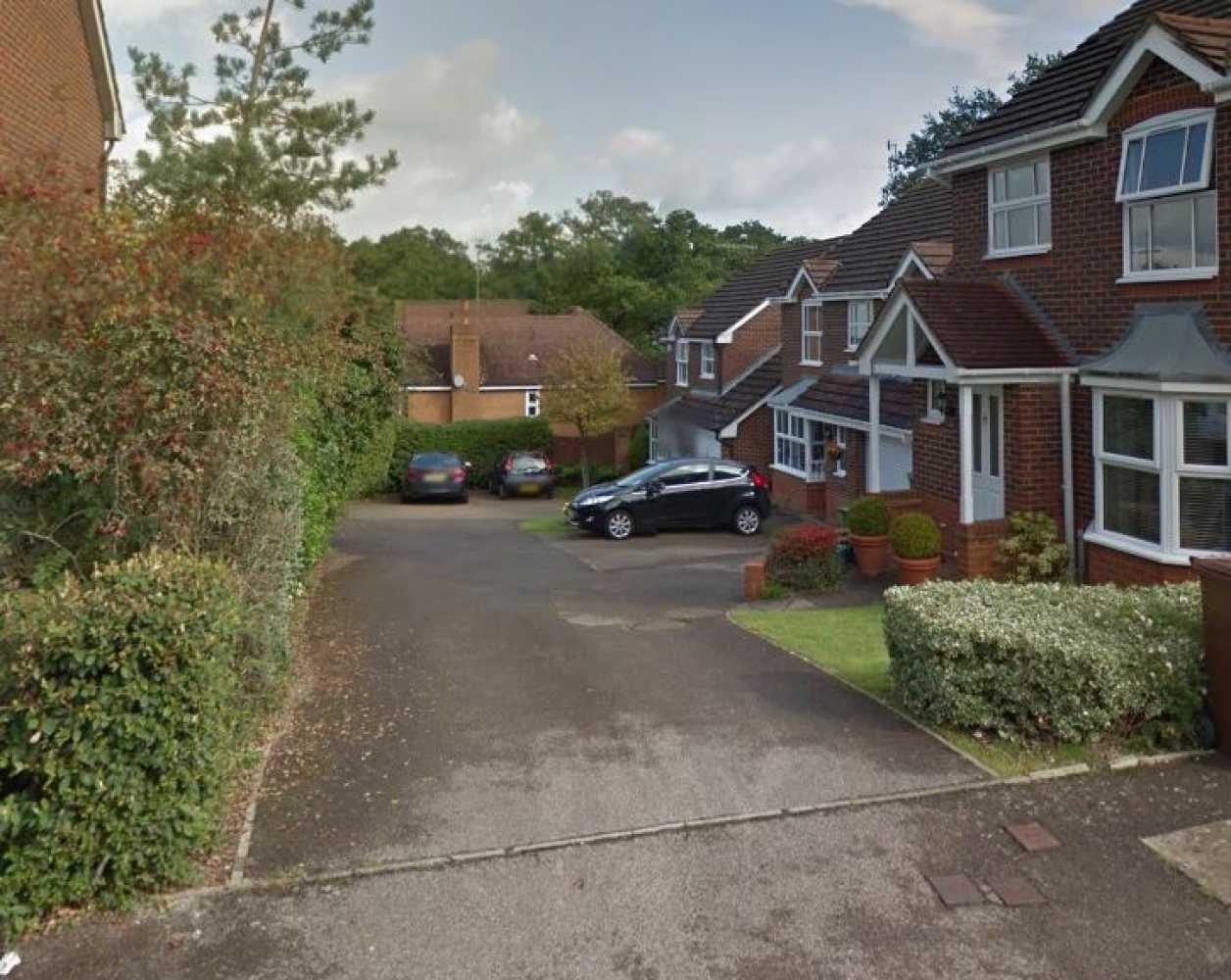 Parking Space to Rent in London, WD7
