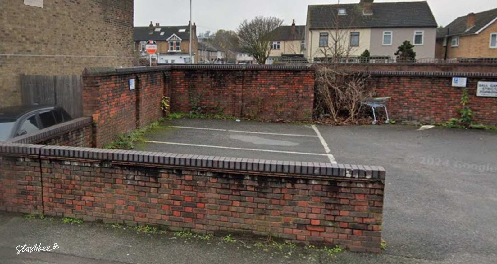 Parking Space to Rent in Romford, RM1