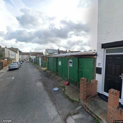 Lock-up Garage to Rent at Adj 17 Queens Road, ME7 4LP