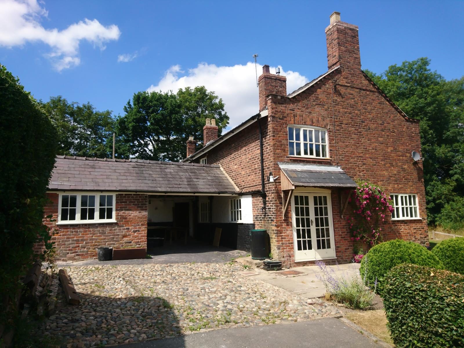 5 Bedroom Farm House Let in Knutsford, WA16