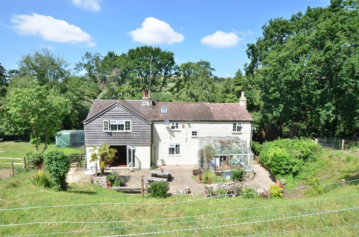 West / East Sussex borders: period cottage