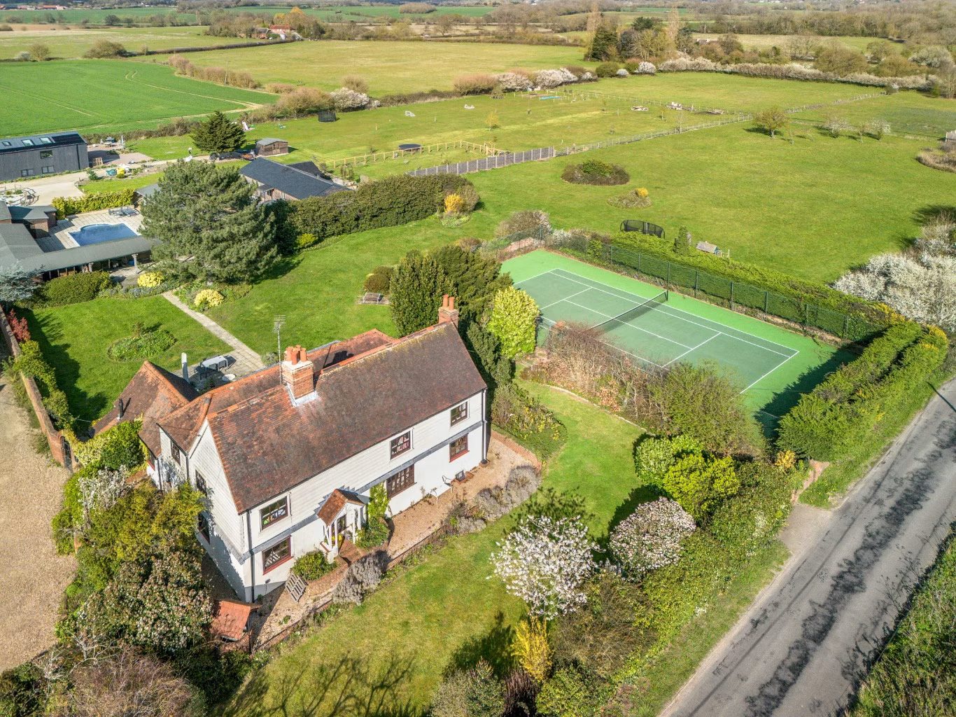 Shenfield: grade II listed farmhouse