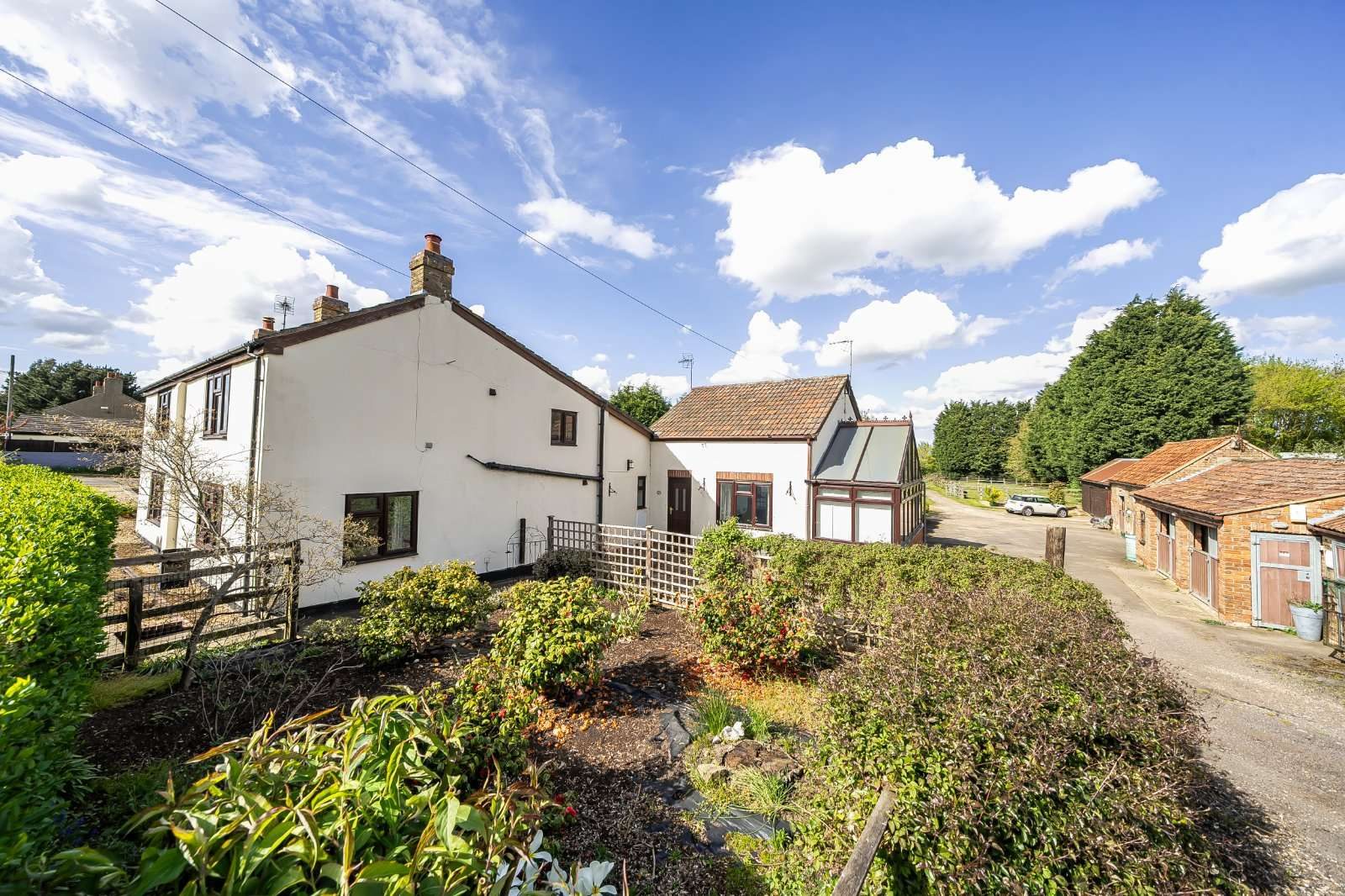Country house with outbuildings in Spalding