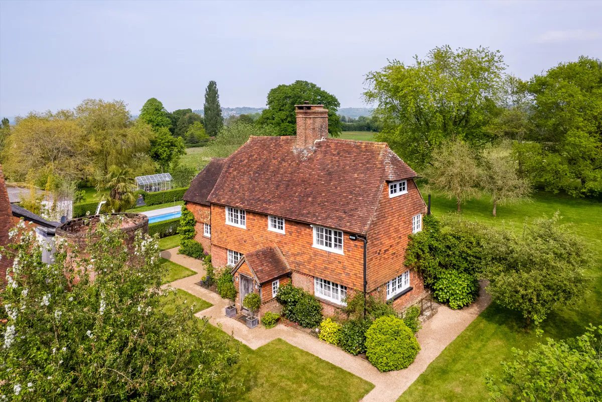 Grade II listed farmhouse in Cranbrook