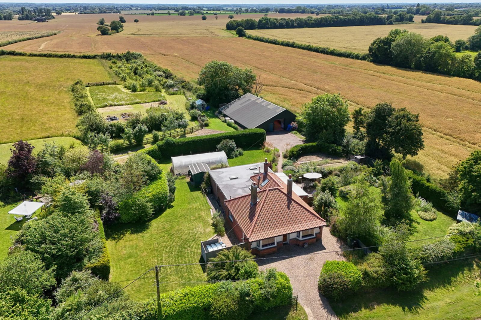 Smallholding with paddocks in Pulham St. Mary