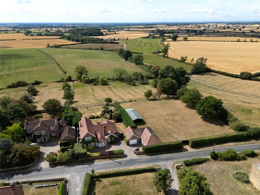 Detached house with paddocks, Whenby