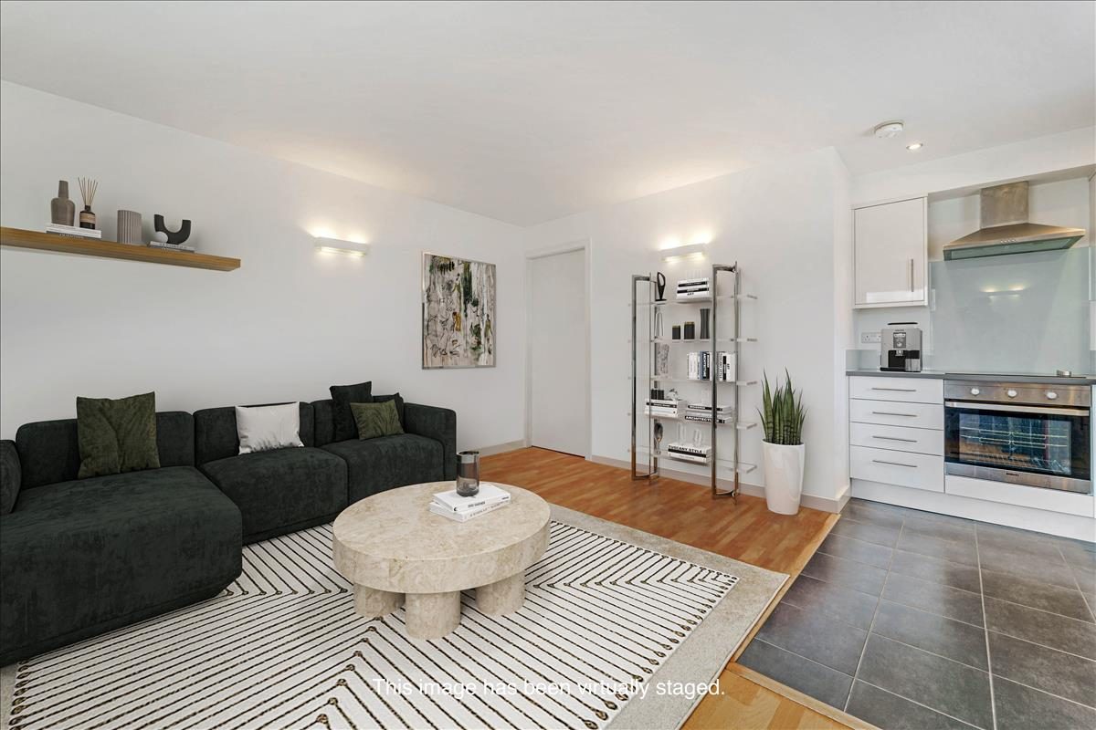 London Road, Brentford, London, TW8