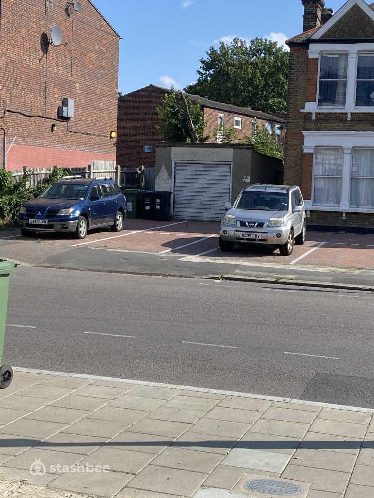 Parking Space to Rent in South East London, SE13