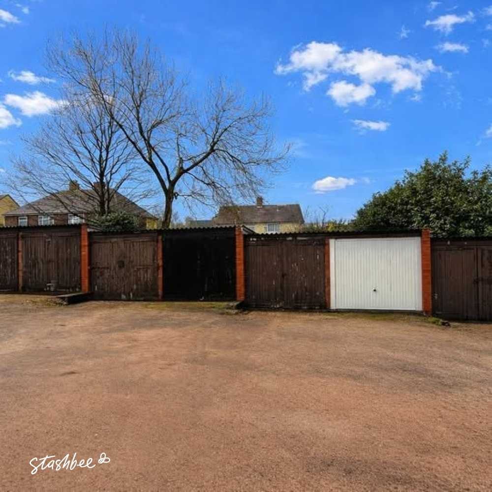 Garage to Rent in Newcastle-under-lyme, ST5