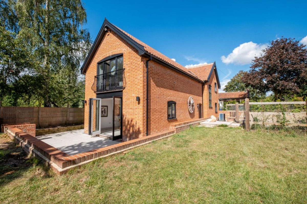 Detached House for sale with 4 bedrooms, Low Street, Hoxne