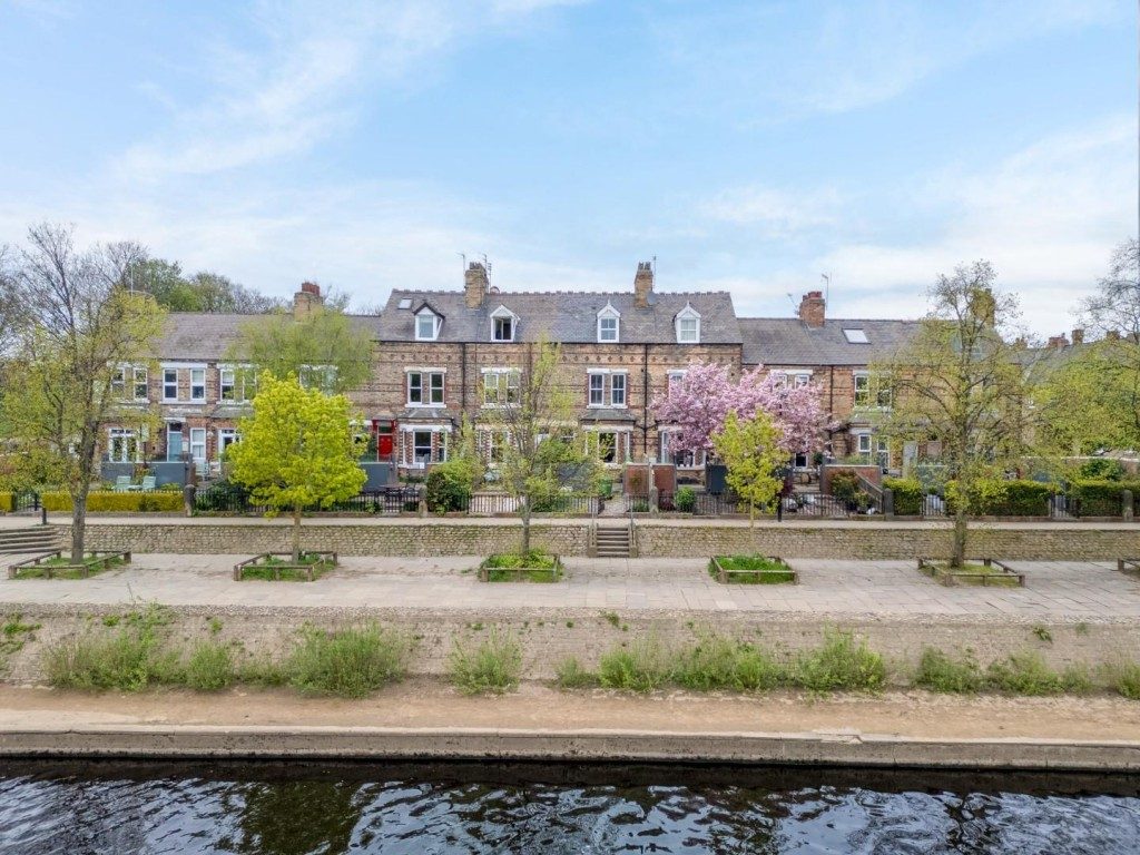 Earlsborough