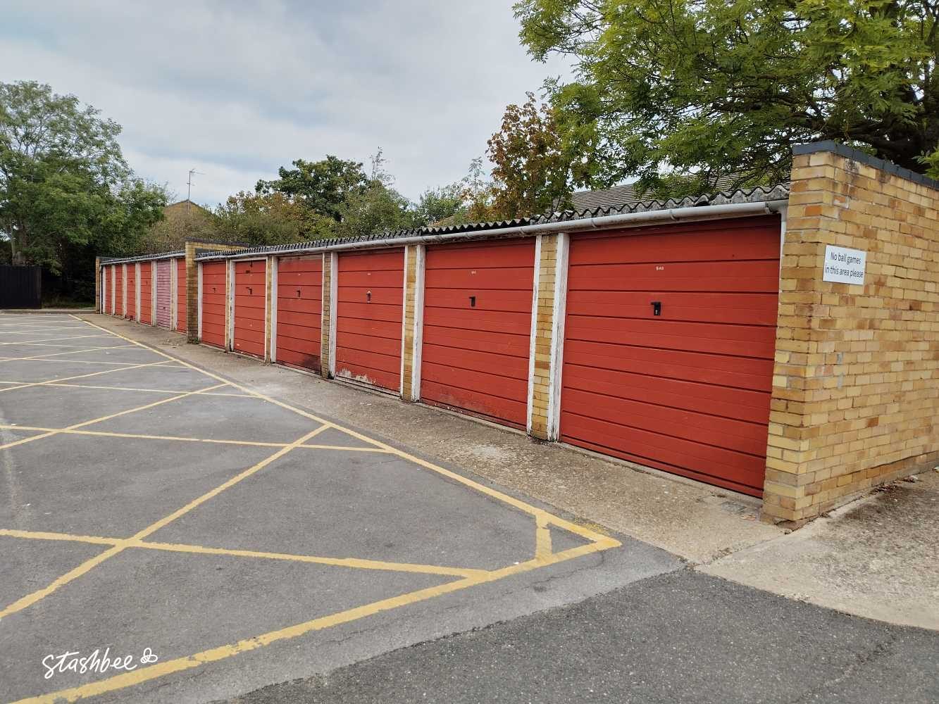 Lock-up Garage to Rent on Holly Walk, CM8 2PW