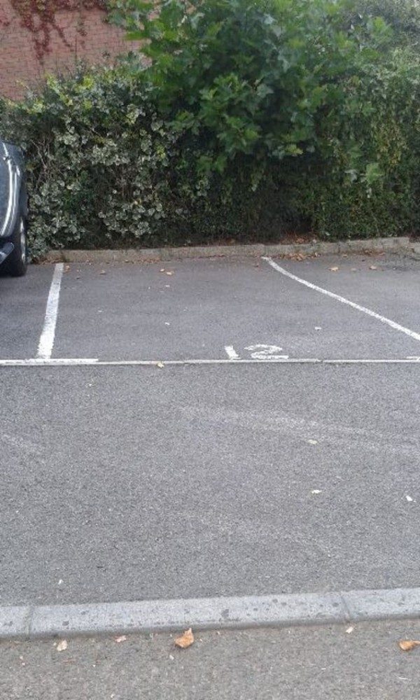Parking on New Walls, BS4