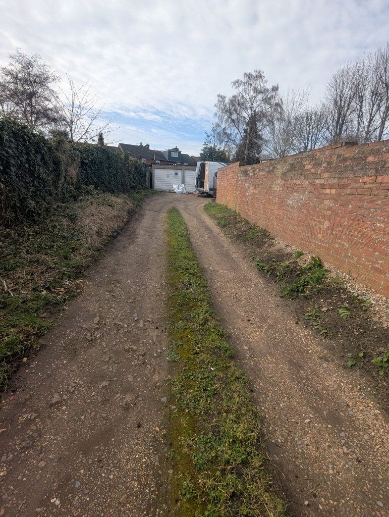 Ickleford Road (access adj 22) Hitchin, Hertfordshire