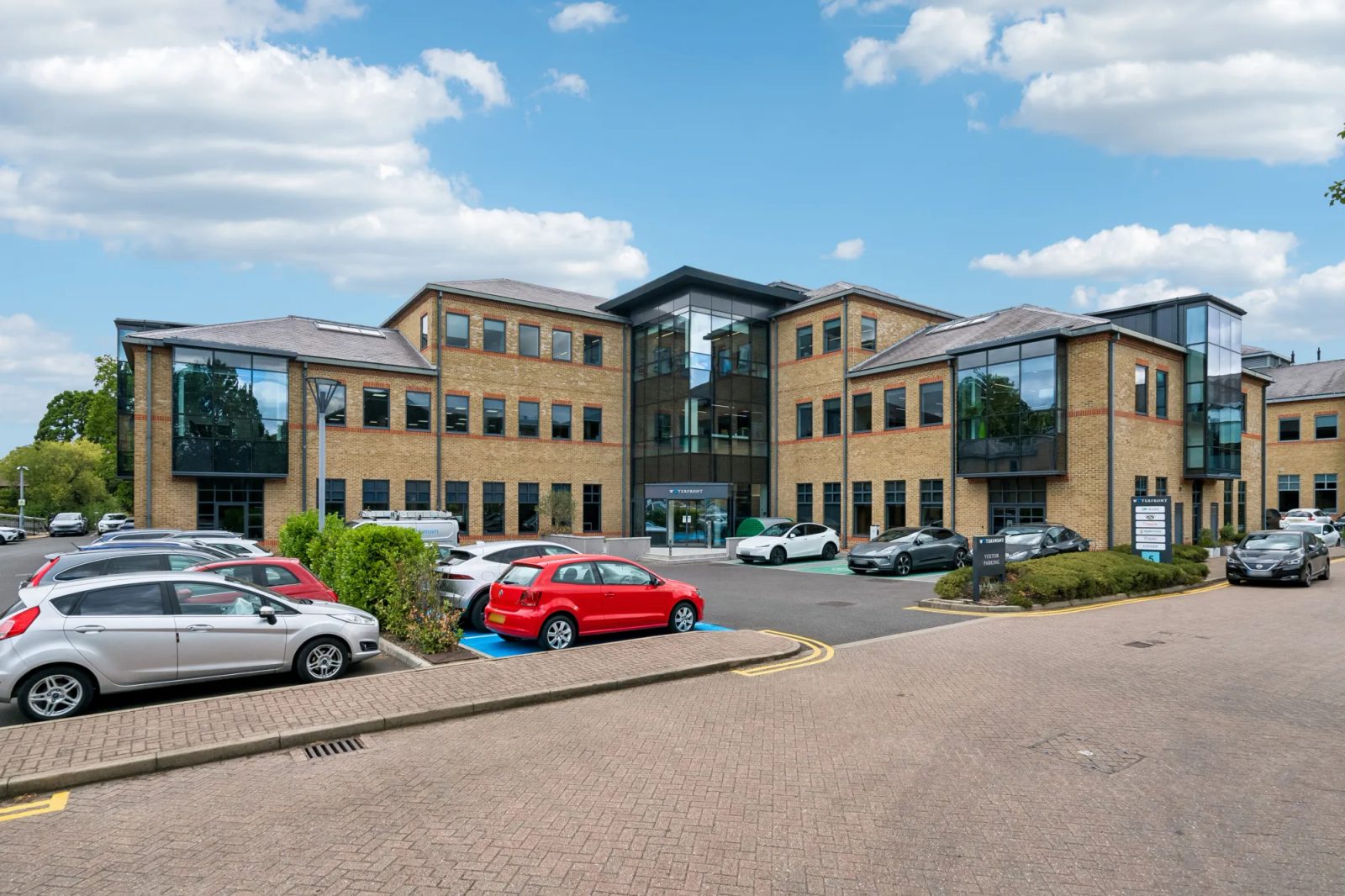 Part 1st Floor Waterfront, Staines-upon-Thames