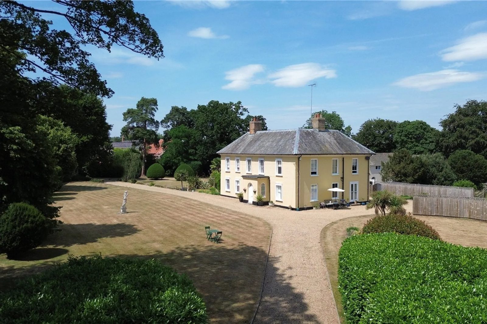 Saxmundham: period detached house