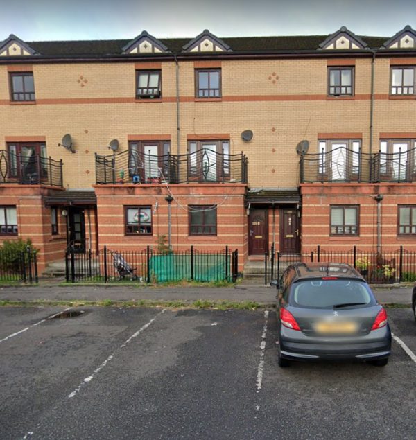Parking on Kerr Street, G40