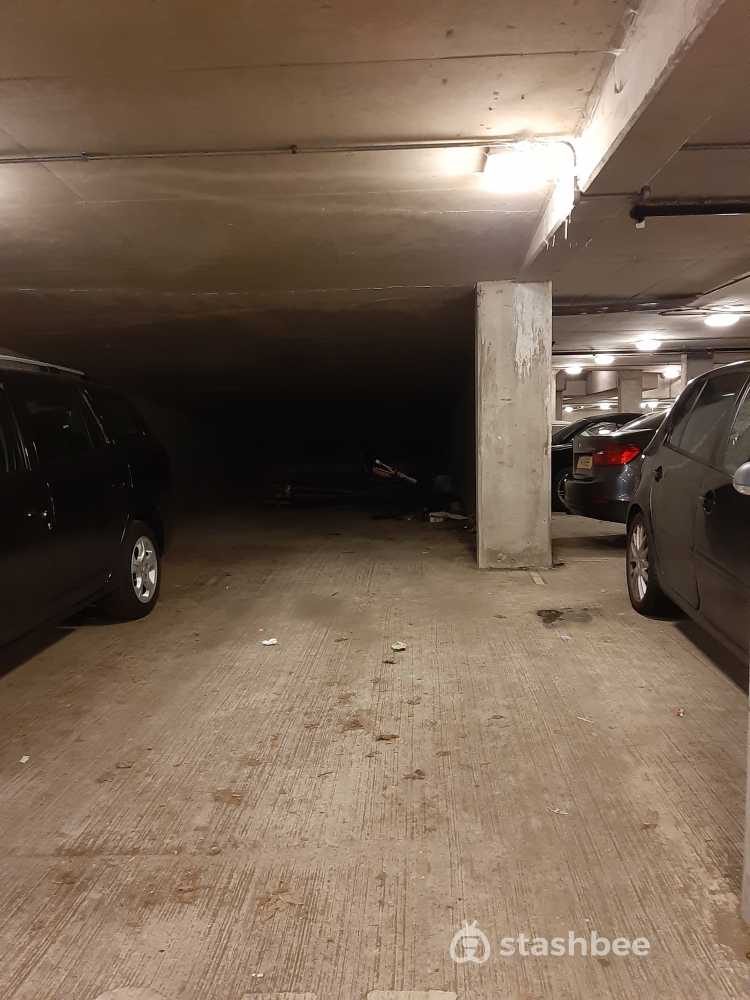 Parking Space to Rent in East London, E16