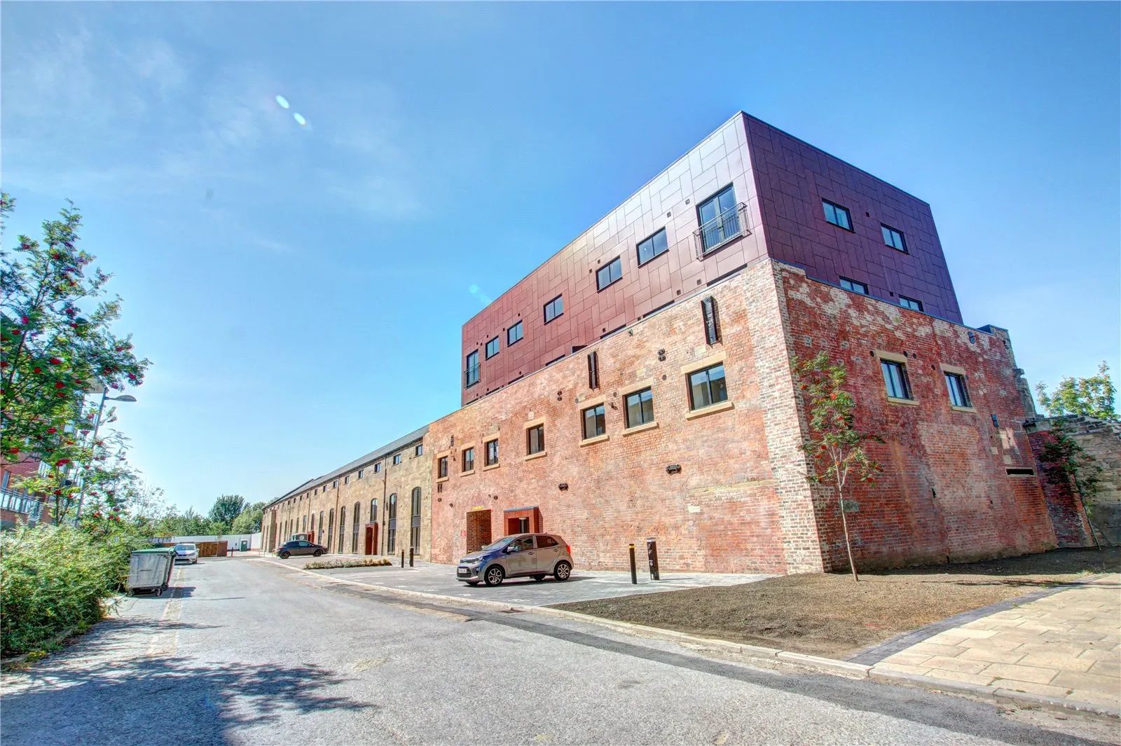 Ochre Mews, Raven Road