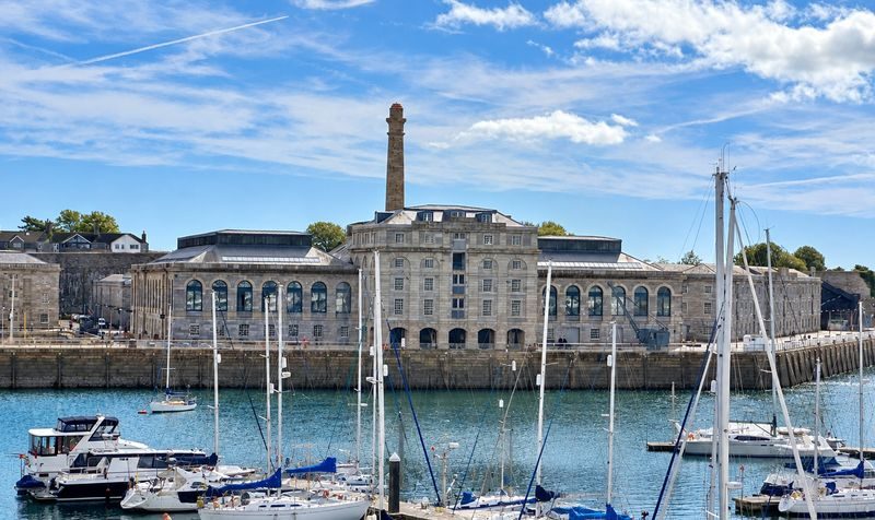 Array: grade I listed waterfront apartment