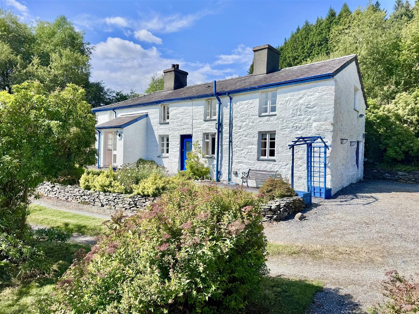 Penmachno: farmhouse with paddocks