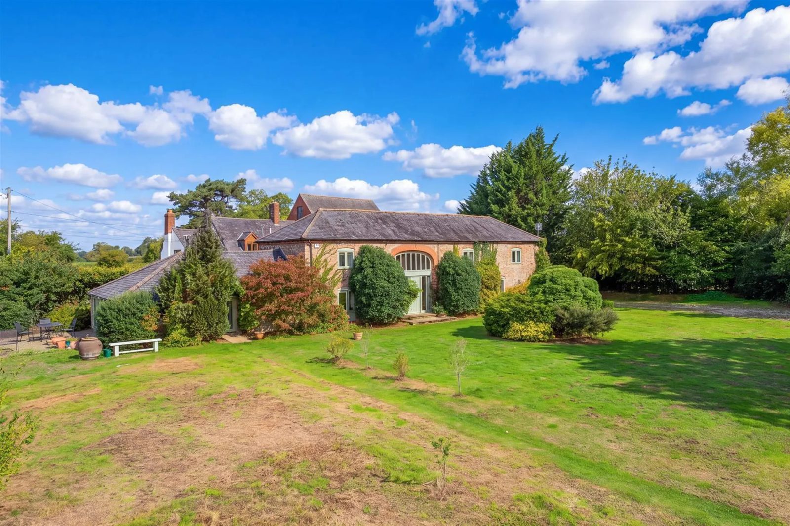 Barn conversion with paddocks, Oswestry