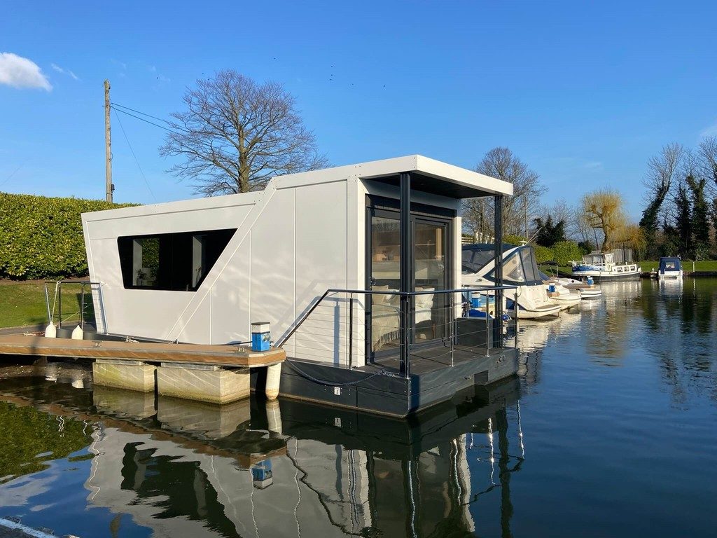 Bates Wharf Marine, Bridge Road, Chertsey