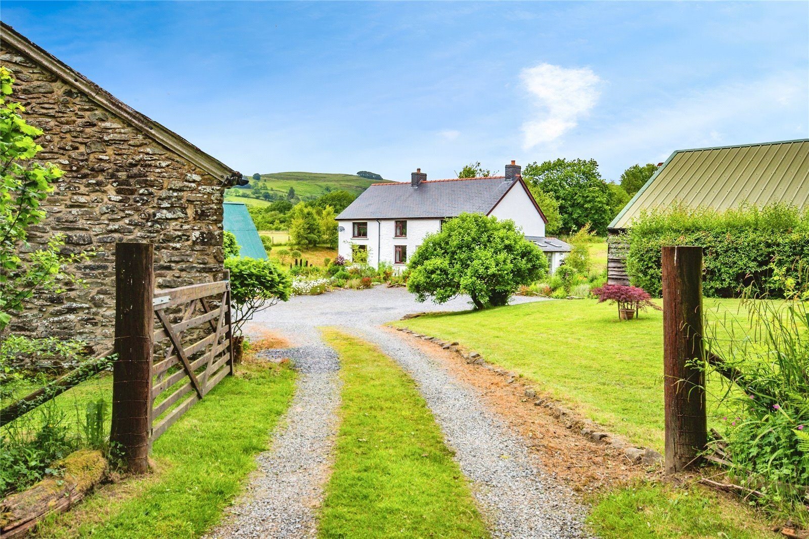 Detached house with outbuildings, Llanwrda