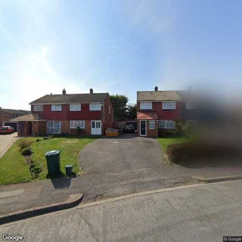 Parking Space to Rent in Sunbury-on-thames, TW16