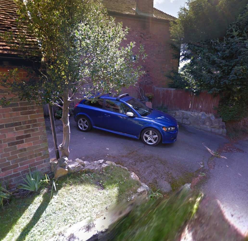 Parking Space to Rent in Lingfield, RH7