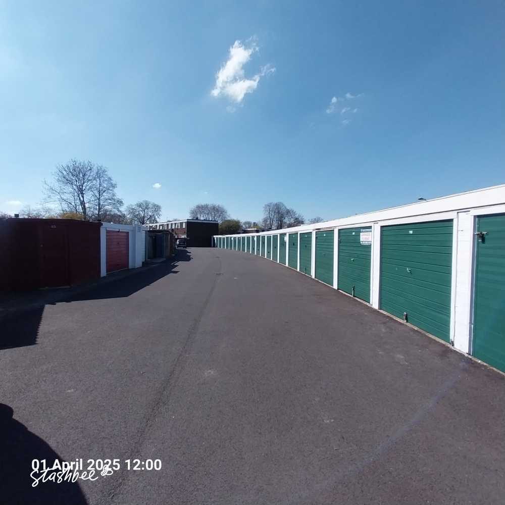 Lock-up Garage to Rent at Giffard Drive, GU14 8PU