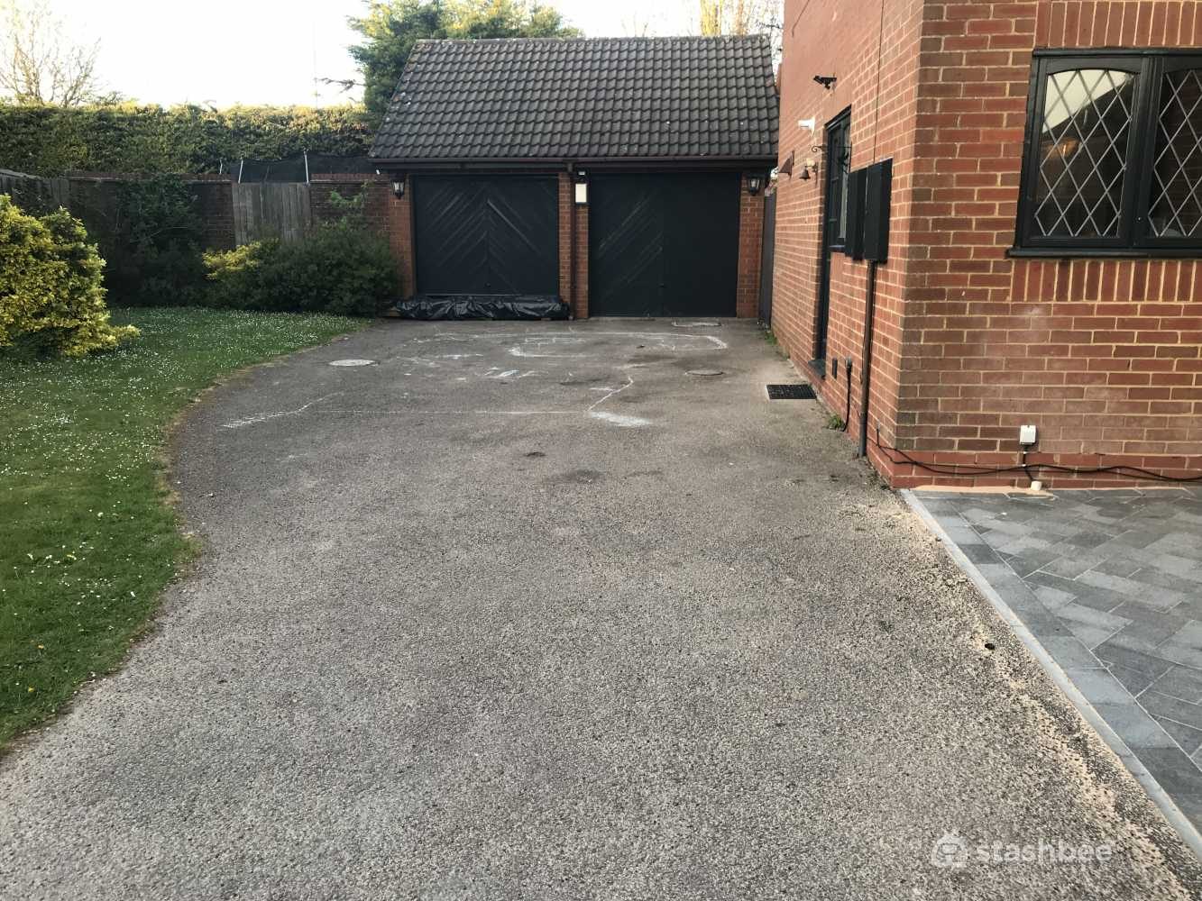 Parking Space to Rent in Luton, LU3